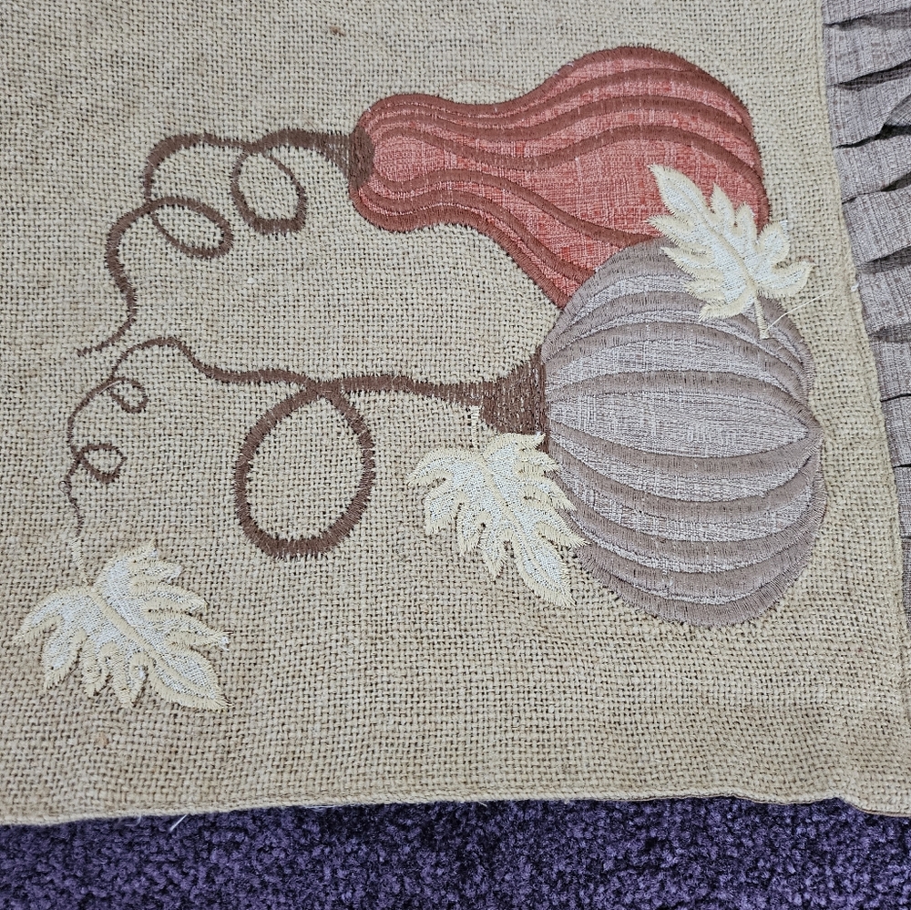 Thanksgiving table runner. - Picture 3 of 5